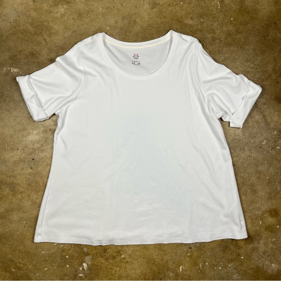 Isaac Mizrahi Live white tee with cuffed arm - Picture 1 of 5